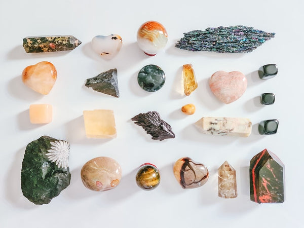 How to Cleanse & Charge Your Crystals